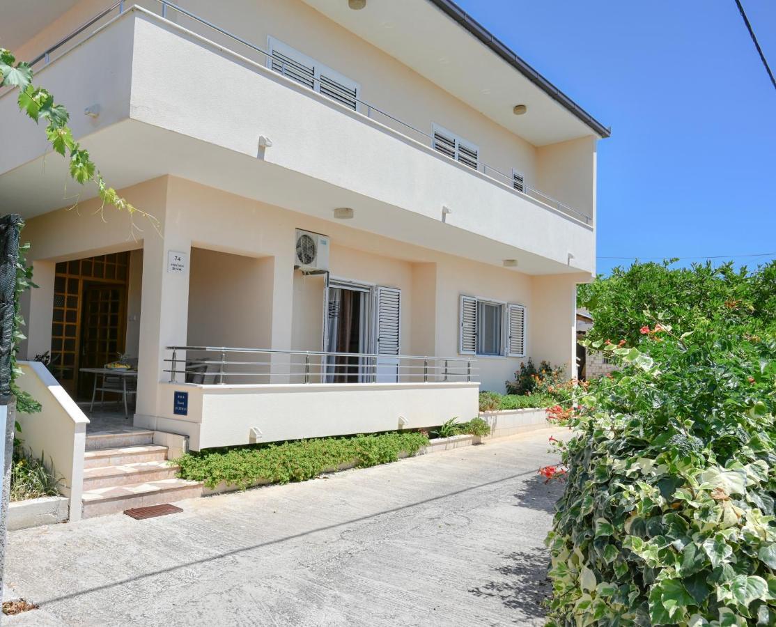Apartment Damir Трогир Екстериор снимка