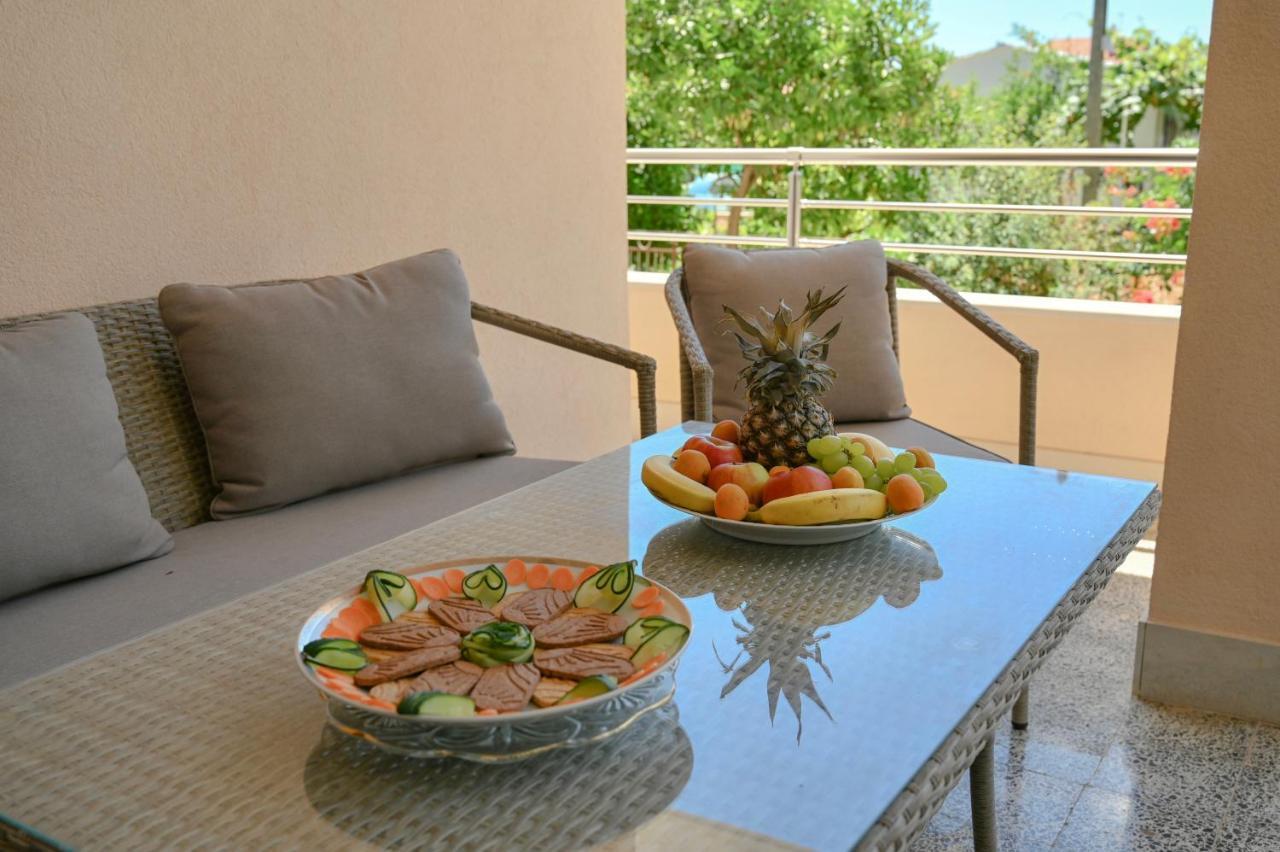 Apartment Damir Трогир Екстериор снимка