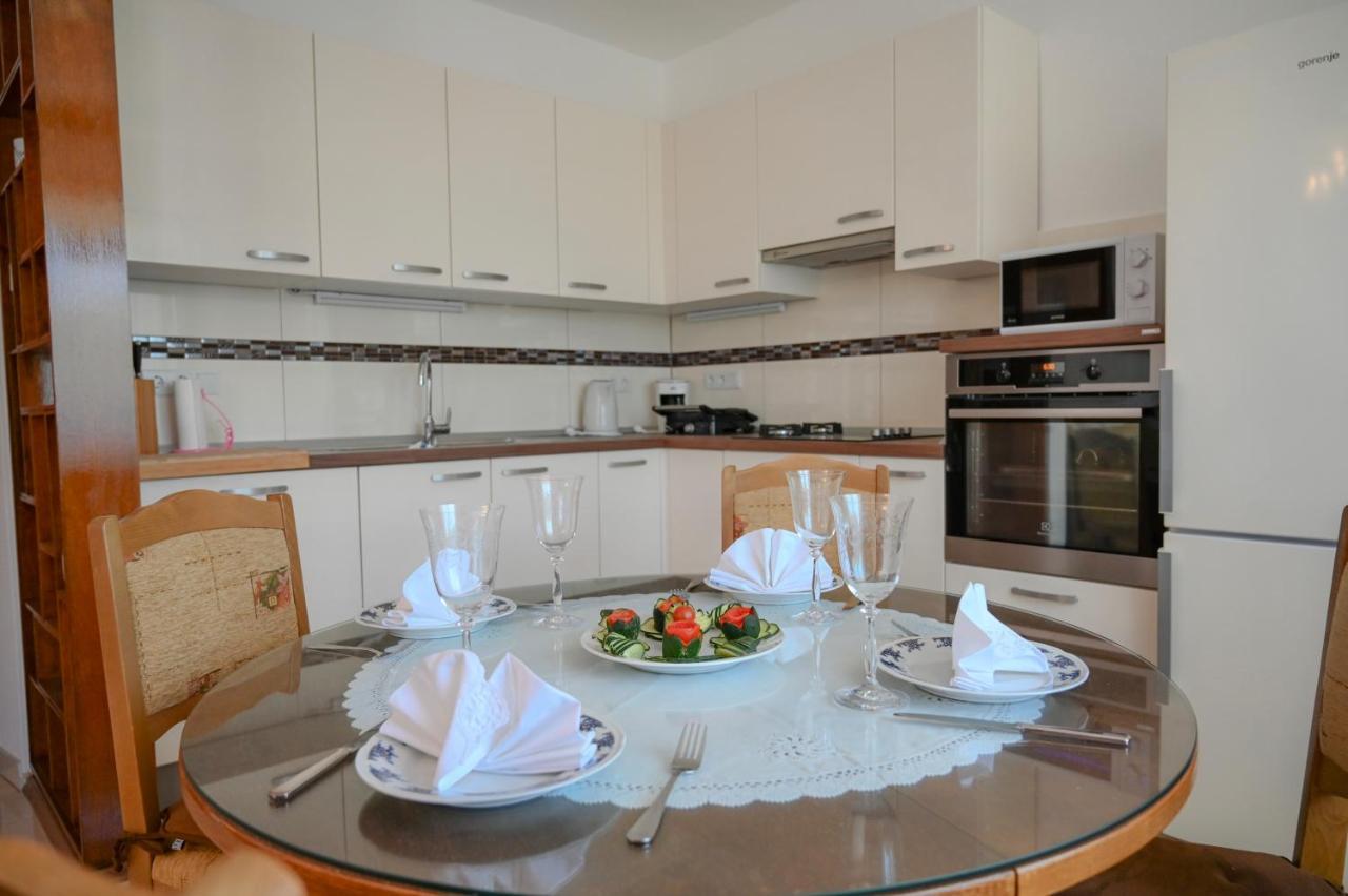 Apartment Damir Трогир Екстериор снимка