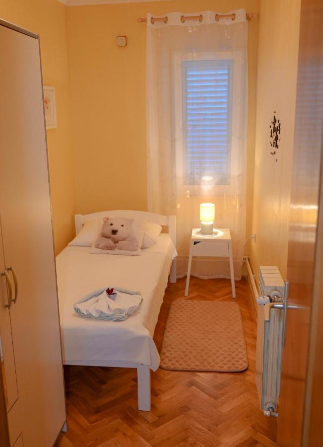 Apartment Damir Трогир Екстериор снимка